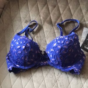 New Gorgeous convertible push-up bra size 32A